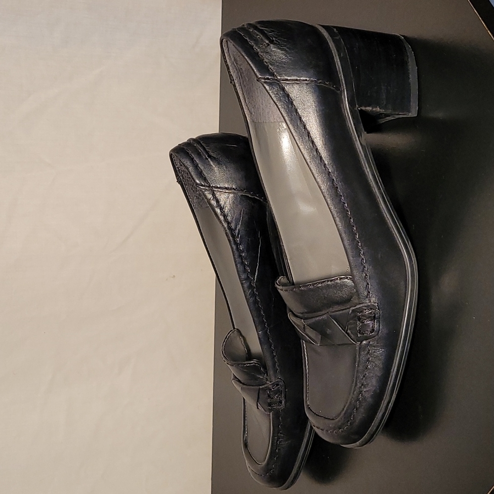 Bandolino Drumer Black Leather Slip On  Block Heels - Picture 9 of 10